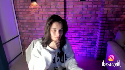 Snapshot of adriana_allen chatting on 01.17.25 Adri online show from 01.17.25