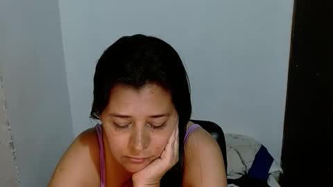 Snapshot of adriana_milf chatting on 04.10.26 Adriana milf online show from 04.10.26