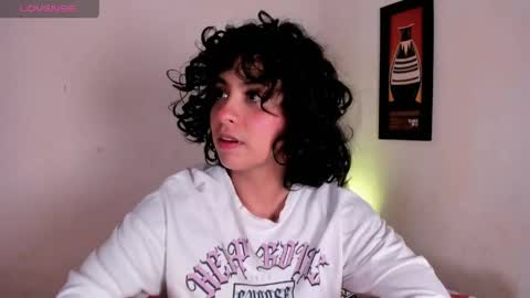 Snapshot of adriannyp chatting on 05.25.26 adrianny online show from 05.25.26