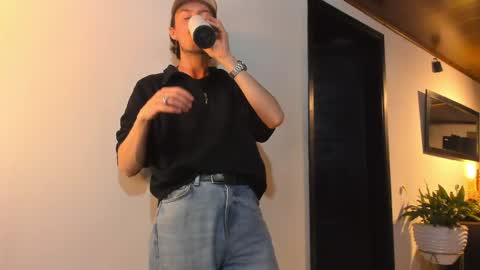 Adrian Williams online show from 04.24.26