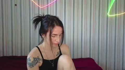 Snapshot of adrihanna chatting on 06.25.26 Adriana online show from 06.25.26