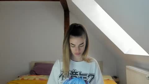 Snapshot of adventurina chatting on 10.30.25 adventurina online show from 10.30.25