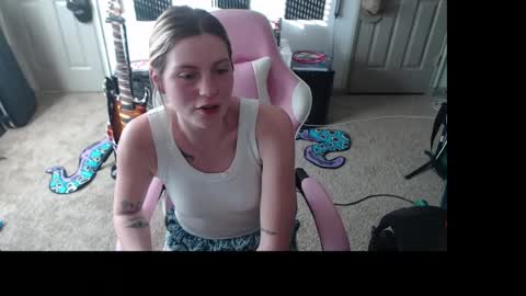 AdyBadyGirl online show from 05.18.26