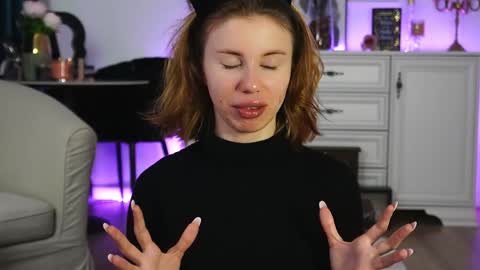 Aelia online show from 11.02.25