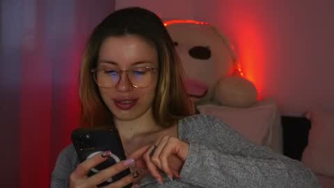 Snapshot of aelia_anara chatting on 05.11.26 Aelia online show from 05.11.26