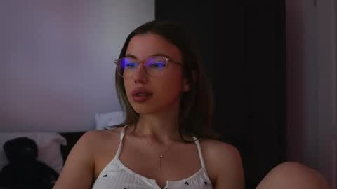 Snapshot of aelia_anara chatting on 06.05.26 Aelia online show from 06.05.26