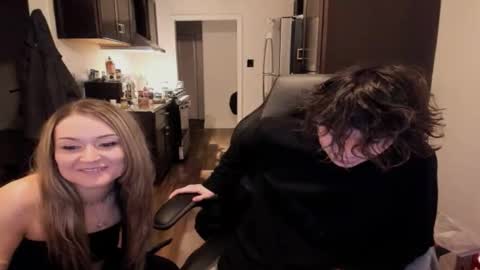 Snapshot of aesus3x chatting on 02.26.26 Niko online show from 02.26.26