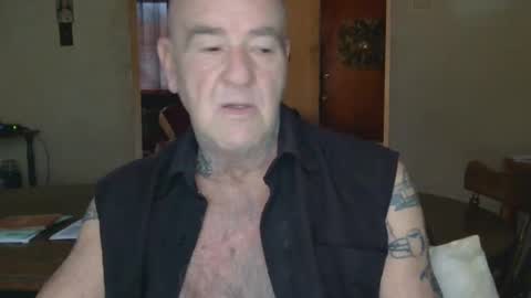 Snapshot of afewyearsonme_now chatting on 03.01.25 Pizza online show from 03.01.25