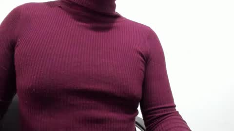 Snapshot of afgraciano chatting on 02.20.25 AssOpenLove online show from 02.20.25