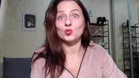 Snapshot of afi_black_coffee chatting on 02.10.25 afi_black_coffee online show from 02.10.25