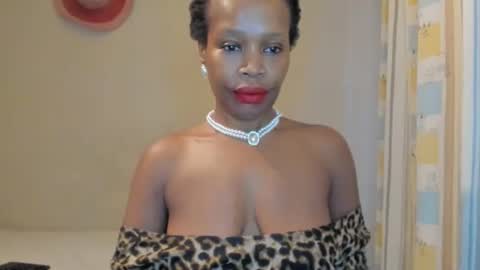Snapshot of aficangagqueen chatting on 01.17.26 AfricanSquirtQueen online show from 01.17.26