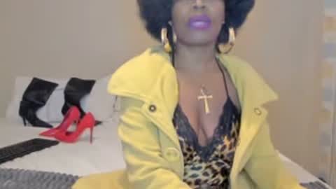 Snapshot of aficangagqueen chatting on 07.12.26 AfricanSquirtQueen online show from 07.12.26