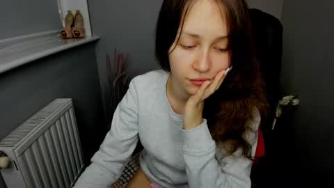 Snapshot of afinacutie chatting on 02.08.25 Afina online show from 02.08.25