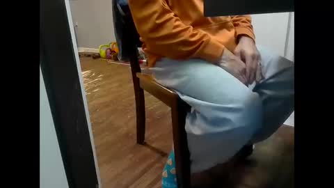 afr10221966 online show from 10.03.25