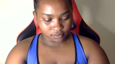 Snapshot of african001 chatting on 09.11.25 stella online show from 09.11.25