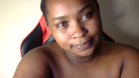 Snapshot of african001 chatting on 09.20.25 stella online show from 09.20.25