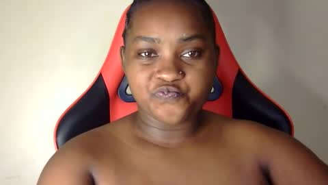 Snapshot of african001 chatting on 09.26.25 stella online show from 09.26.25