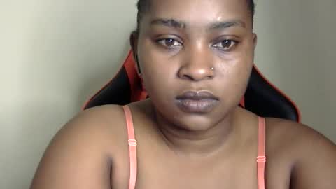 Snapshot of african001 chatting on 11.16.25 stella online show from 11.16.25