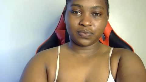 Snapshot of african001 chatting on 12.16.25 stella online show from 12.16.25