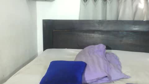 Mia  Friends online show from 03.28.26