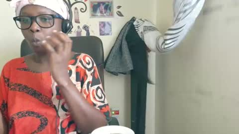 Snapshot of africanquee2 chatting on 12.30.24 jackline online show from 12.30.24