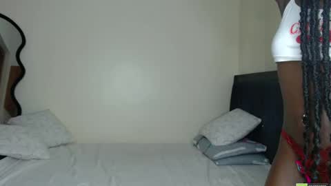 Mia online show from 05.30.26