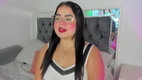 Vanessa online show from 01.11.26