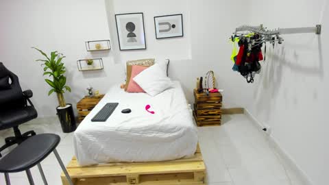 Afrodita online show from 12.15.24