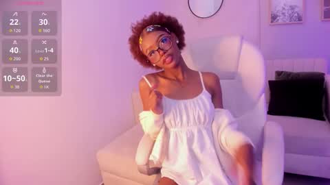 Snapshot of afrodita_sweeet chatting on 11.24.25 Afrodita online show from 11.24.25