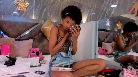 Snapshot of afroditagreenn chatting on 01.10.26 Afrodita online show from 01.10.26