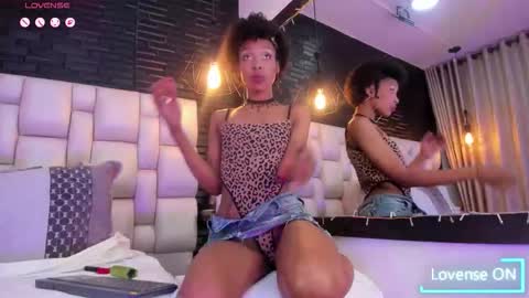 Snapshot of afroditagreenn chatting on 02.17.26 Afrodita online show from 02.17.26