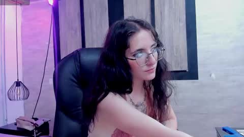 Snapshot of afroditaleclair chatting on 09.13.25 Afrodita online show from 09.13.25