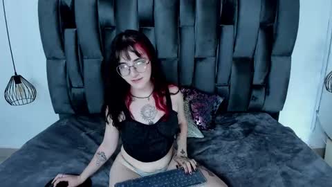 Snapshot of afroditaleclair chatting on 10.24.25 Afrodita online show from 10.24.25