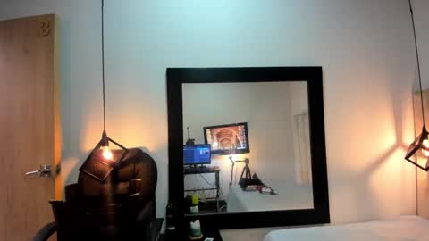 Snapshot of afroditaleclair chatting on 11.16.25 Afrodita online show from 11.16.25