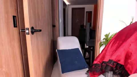 Snapshot of afroditaroy chatting on 11.15.25 AfroditaRoy online show from 11.15.25