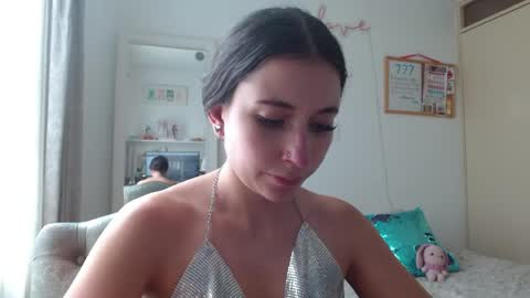 afrodithaa_ online show from 04.30.26