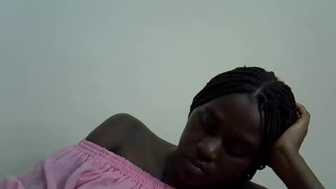 Snapshot of afronubians chatting on 02.08.25 afronubians online show from 02.08.25