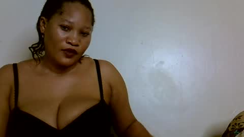 Snapshot of afronubians chatting on 07.28.26 afronubians online show from 07.28.26