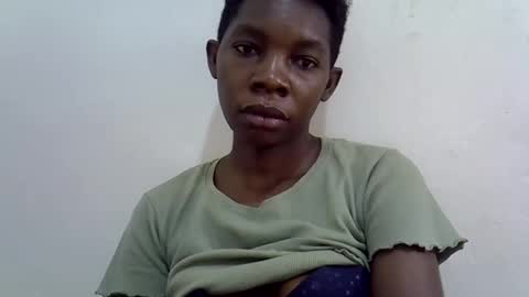 Snapshot of afronubians_ chatting on 01.26.25 pink and josphen online show from 01.26.25