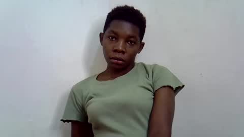 Snapshot of afronubians_ chatting on 01.27.25 pink and josphen online show from 01.27.25