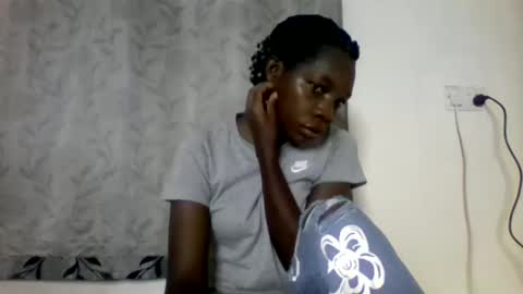 Snapshot of afronubians_ chatting on 01.30.25 pink and josphen online show from 01.30.25