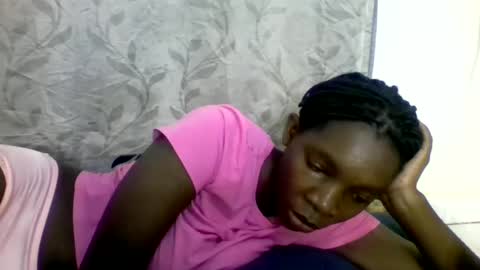 Snapshot of afronubians_ chatting on 02.05.25 pink and josphen online show from 02.05.25