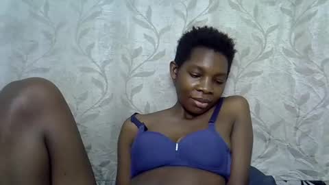 Snapshot of afronubians_ chatting on 03.02.25 pink and josphen online show from 03.02.25