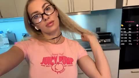 Mila -call me cute online show from 05.07.26