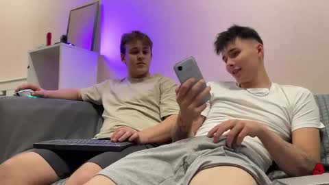 Mark online show from 04.14.26