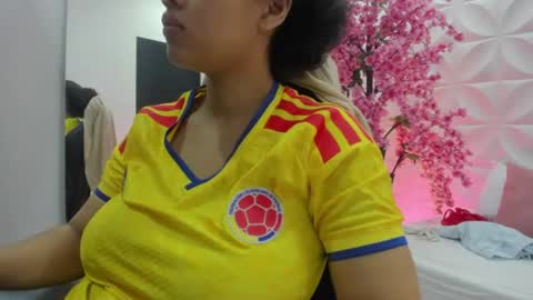 Snapshot of agata18_ chatting on 06.18.26 A G A T A online show from 06.18.26