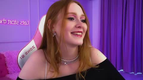 Snapshot of agatafoxley chatting on 07.14.26 AgataFoxley online show from 07.14.26