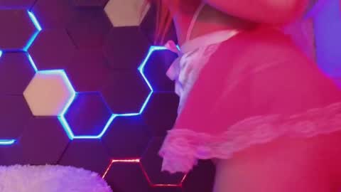 Snapshot of agatamoonlight chatting on 01.11.25 Agata online show from 01.11.25