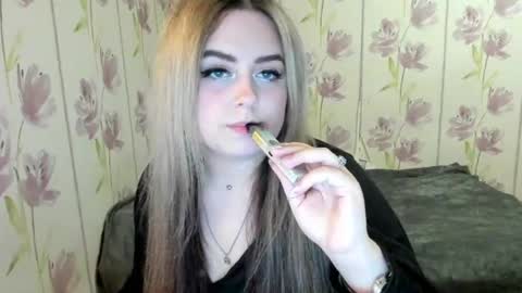 Snapshot of agatasweeti chatting on 07.18.26 Agata online show from 07.18.26