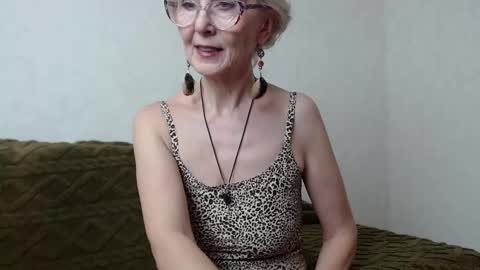 Snapshot of agatha_moore_ chatting on 01.20.25 Agatha online show from 01.20.25